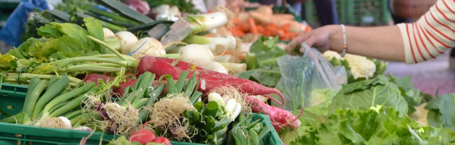 CAMPASUN - Découverte authentique : le marché d’Esparron-de-Verdon