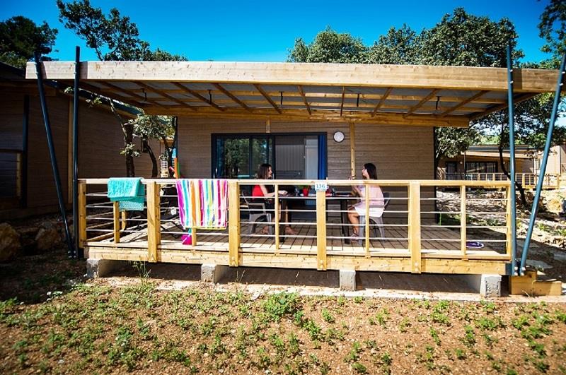 chalet hôtelier avec jacuzzi